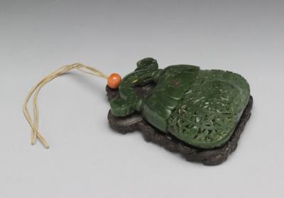 图片[2]-Openwork jade fragrance pouch with lotus-leaf decoration, Qing dynasty (1644-1911)-China Archive